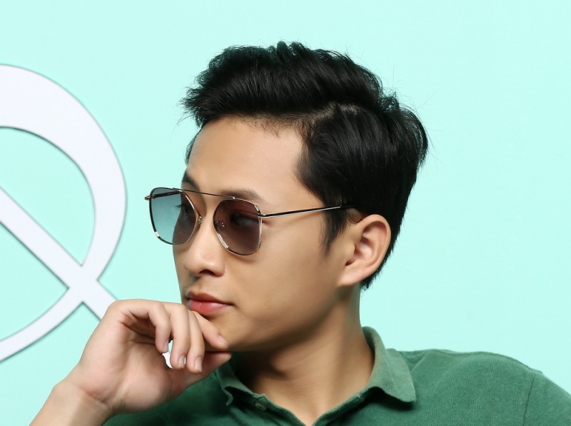 Thiết kế kính kiểu phi công, gọng kính được làm bằng kim loại bền bỉ 